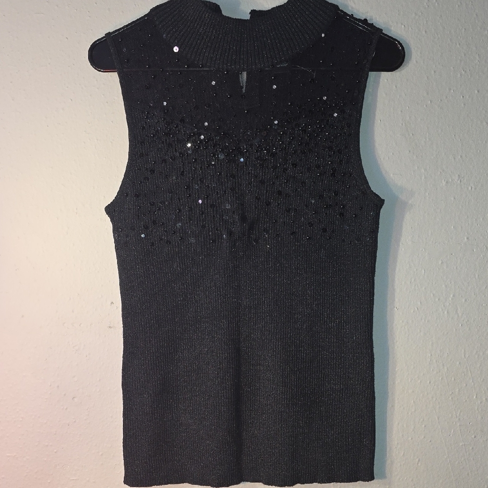 Black Sleeveless Knit Top